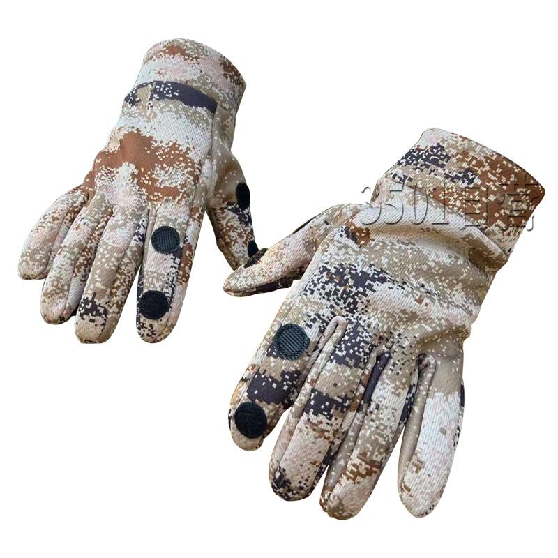 

Winter Camouflage Thermal Gloves Medium