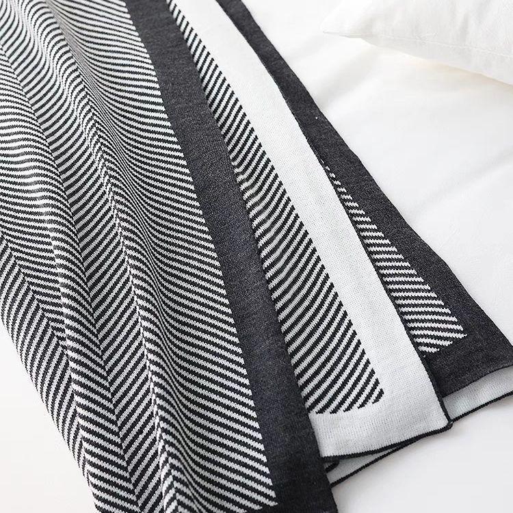 Nordic Minimalist Knitted Summer Nap Air-Conditioning Throw Blanket Bed Runner Drape Yarn Blanket Sofa Throw