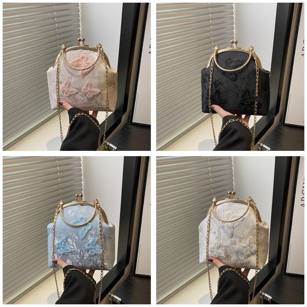 Borsa da sera ricamata eterea con dettagli in perle per serate alla moda