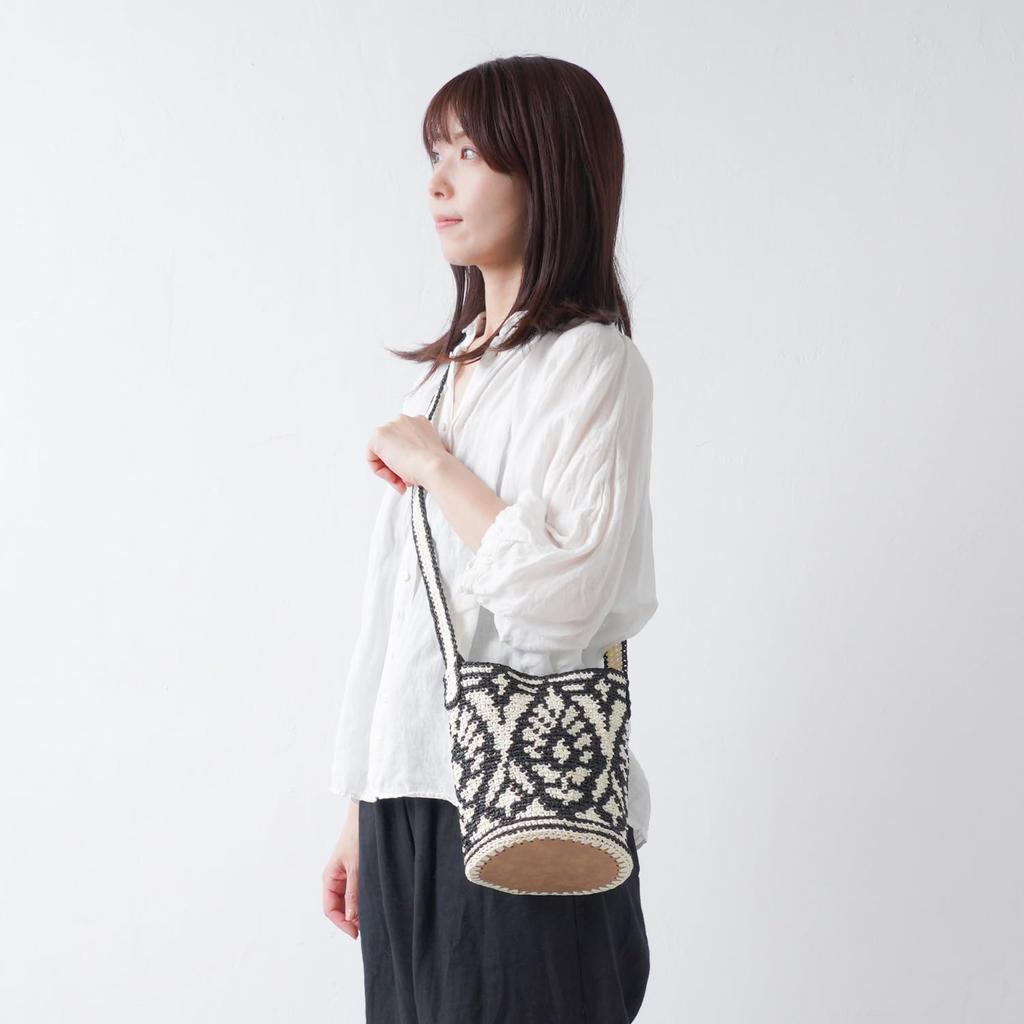 Raw wool knitting kit Monotone knitted shoulder bag #20-10