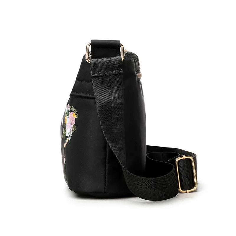 Design Single Casual Floral Messenger Bag Women's Fashion Commuting Small Capacity Tote Bag Casual Ladies Shoulder Bag