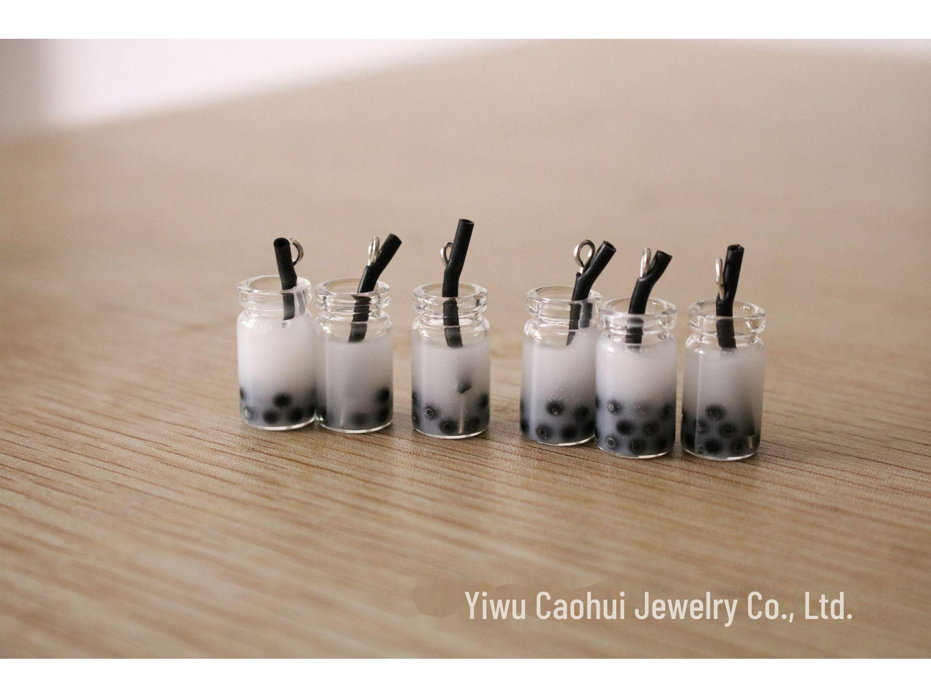 

Серьги и брелок в форме чашки молочного чая с 3D-жемчужинами - Креативные украшения из смолы White Straw without Loop