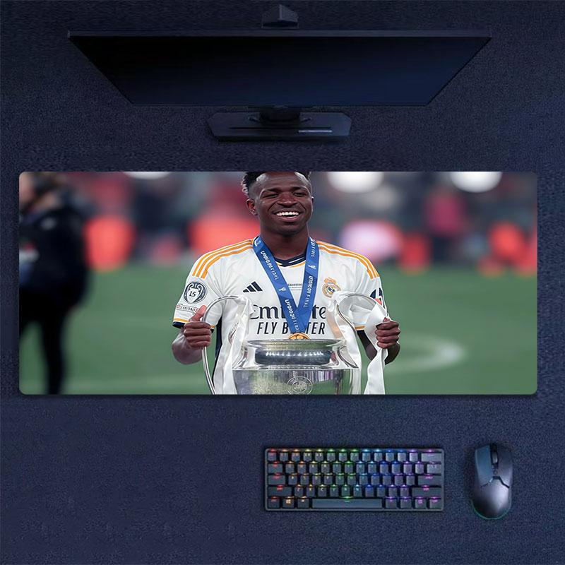 Vinicius Jr Mouse Pad, Large Gaming Desk Mat, Non-slip XXL Mousepad for Laptop & Tablet, Mini PC Playmat with Stitched Edges