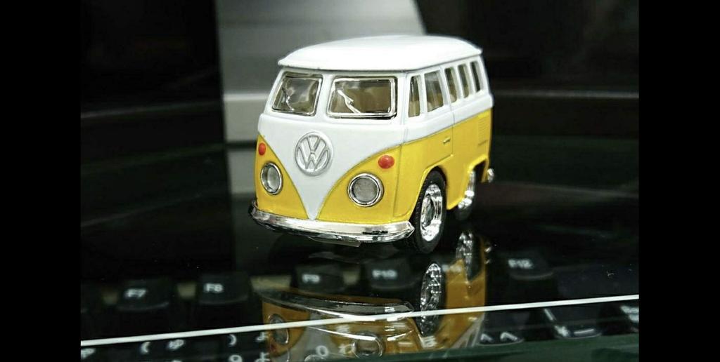 FunnyWagen Bus, 4 metallic colors, set of 4