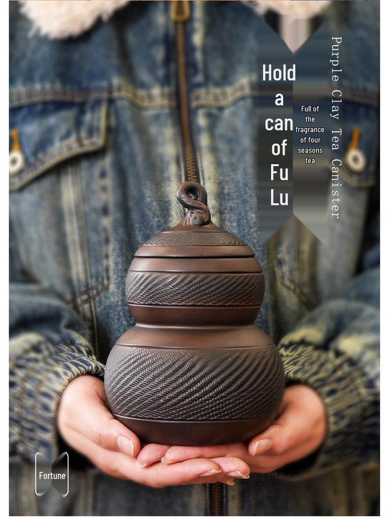 Large Retro Jianshui Purple Clay Gourd Jar for Pu'er and Green Tea Storage
