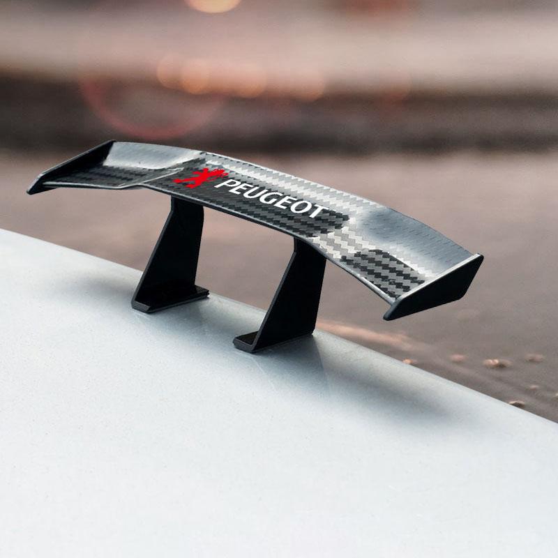 Spoiler Posteriore Auto Mini Spoiler Ala Piccolo Emblema Coda Adesivo Decorazione Per Peugeot 308 408 508 RCZ 208 3008 2008 206 207 108 406 407 408 206 207 307