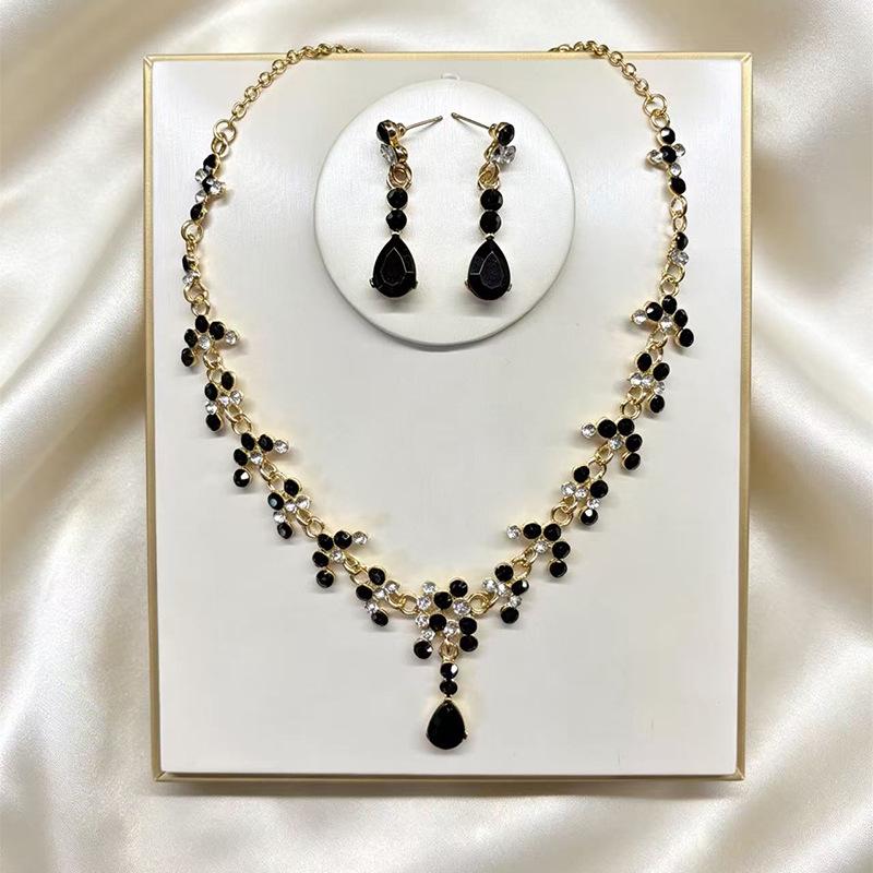 Korean Style Bridal Jewelry Set - Crown, Headband, Earrings, Necklace, & Hair Accessories for Wedding Dresses.