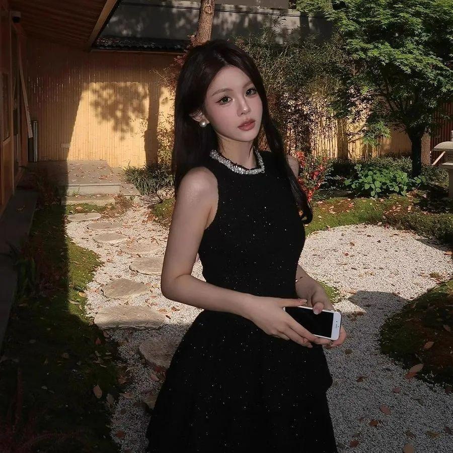 French Style Short Dress With Sequin Embellishments For Elegant Summer Occasions