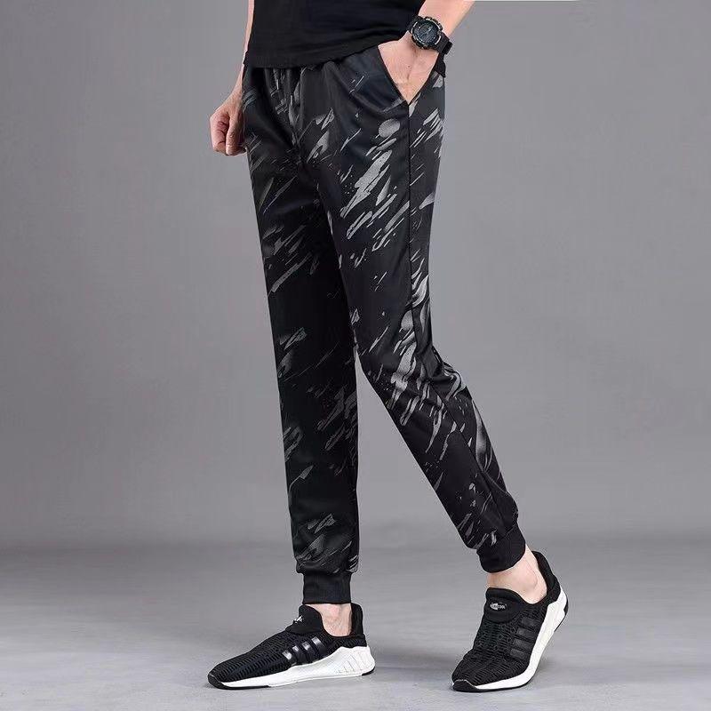 Men's Camouflage Work Pants: Loose, Elastic, Durable, Dirt-Resistant, Casual Sports Trousers In Large Sizes with Drawstring.