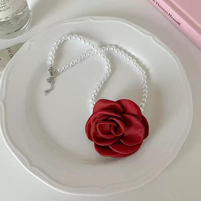 Glänzende Diamant-Schmetterling-Perlenkette: Damen Retro Würziges Mädchen Luxus Schlüsselbein Kette