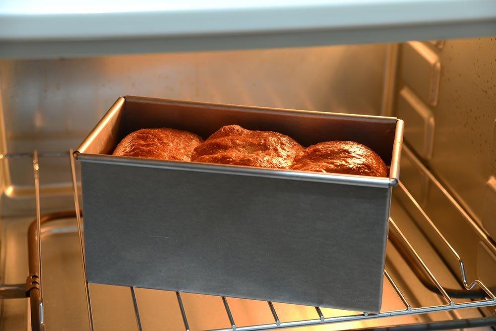 Tiger Crown Bread Pan, Silver, 120 X 228 X 117mm, Bread Pan Alster with Lid, 1.5 Loaf Capacity, Aluminum Plated, Slide Lid, 1661