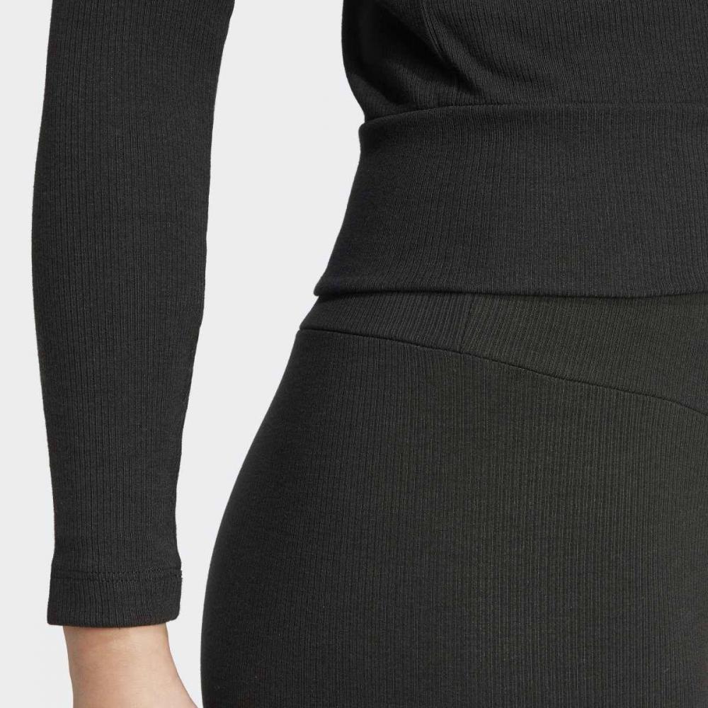 AdidaS Women S eSSential Lip Full Zip Track Top Jd5905