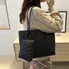 2025 New Casual Simple Shoulder Armpit Bag Commuting Large Capacity Foreign Style Rhombus Embroidery Thread Women's Bag Large Tote Bag