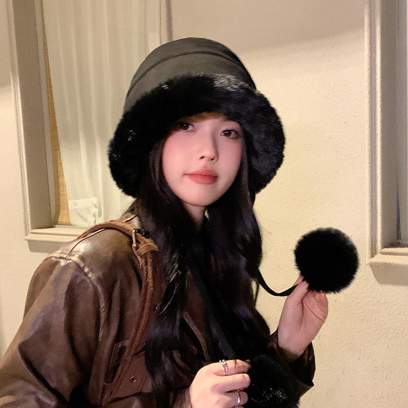 Hat women's 2025 new winter plush bucket hat thickened warm windproof ear hat shows small face