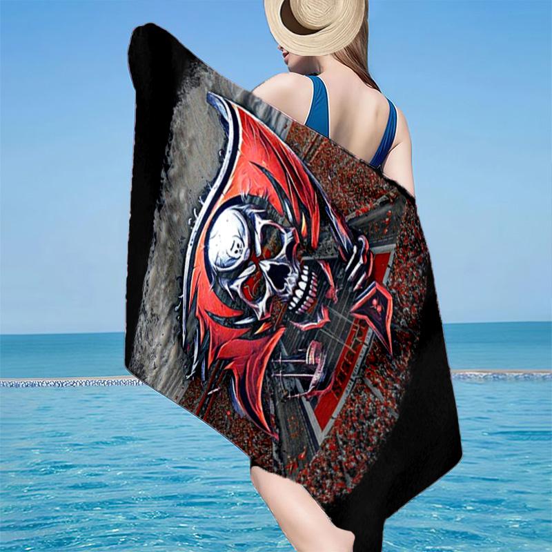 Tampa Bay Buccaneers Logo Microfiber Beach Towel, Lightweight And Quick-Dry, for Summer Travel, Beach Essential, Swimming Pool