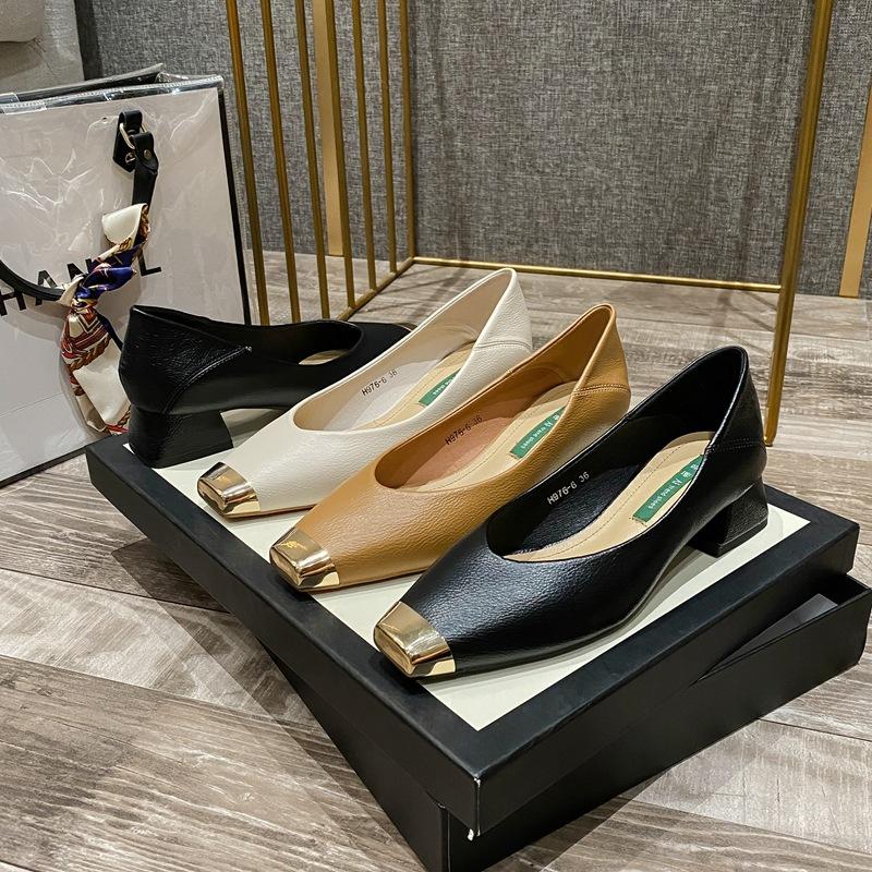 H976-6 Low-heeled Single Shoes Women's New French Commuter Metal Square Head Soft Leather Women's High Heels Grandma Shoes Sheepskin Pad