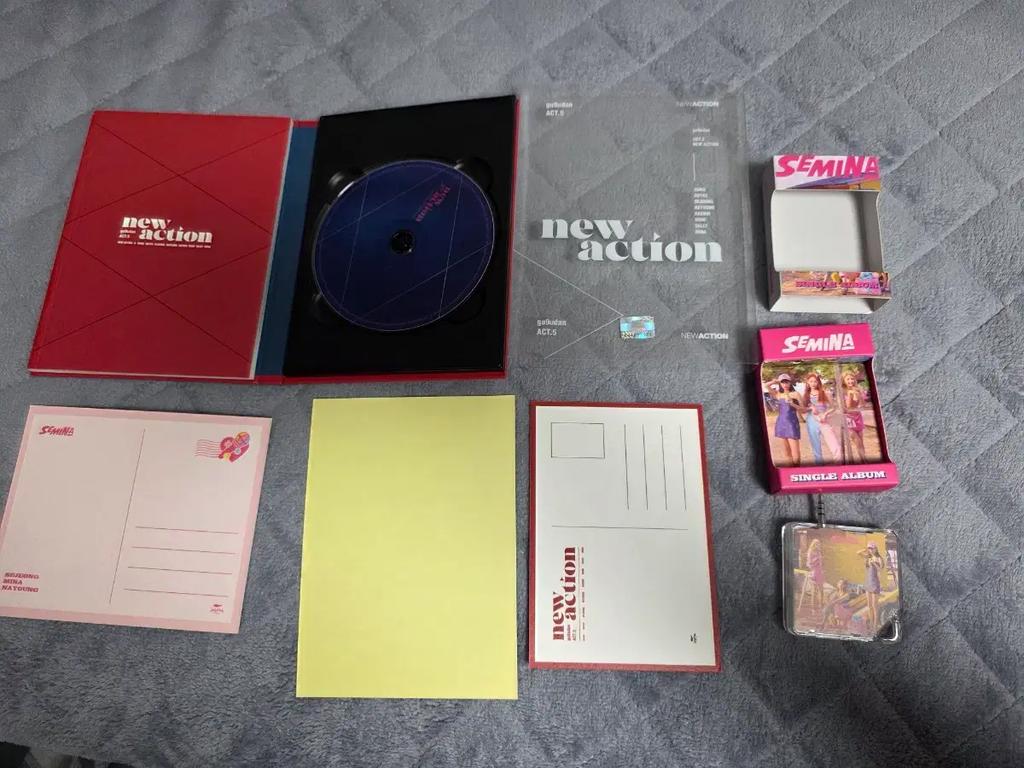 Gugudan New Action Album Gugudan Seminar Kit Badge Used