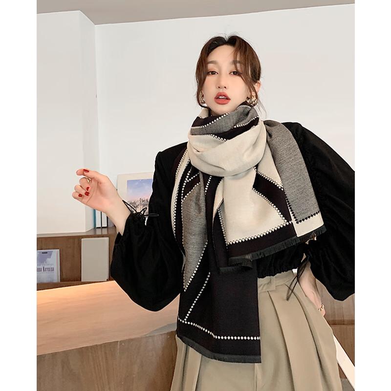 VICTORIA&VERA Autumn/Winter Geometric Fringe Scarf