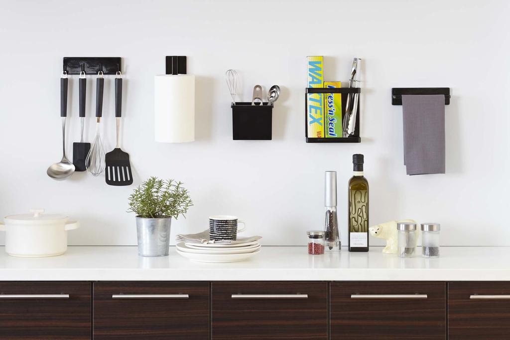 Yamazaki Tower Magnetic Kitchen Paper W6 x x Can be Installed Vertically or Kitchen Model 7128 Holder, Black, Approx. D5.2 H24.5cm, Horizontally,