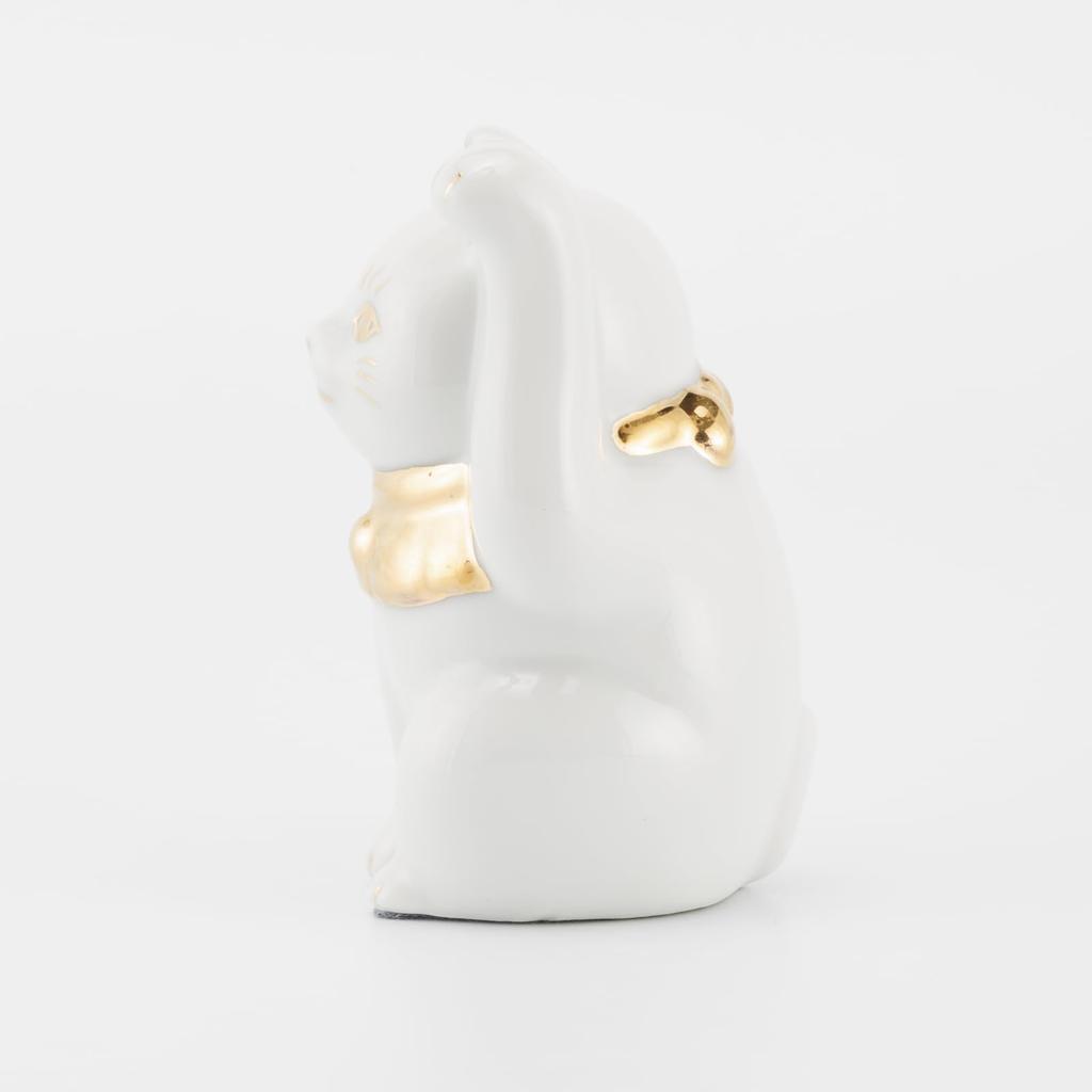 Seto ware white with left paw held in approximately 5cm in diameter and 9cm in mini good luck made in Maneki-neko (beckoning cat) figurine, gold,