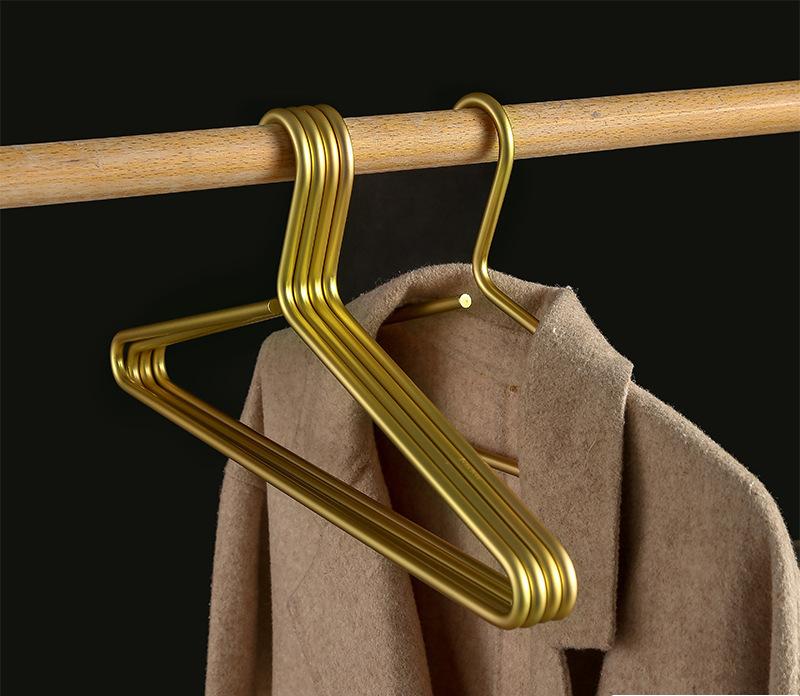 

5/10 шт. Твердые металлические вешалки для одежды, матовая золотая/серебряная бесследная вешалка для пальто, костюмов, свитеров, органайзер для гардероба из алюминиевого сплава 5pcs золотой