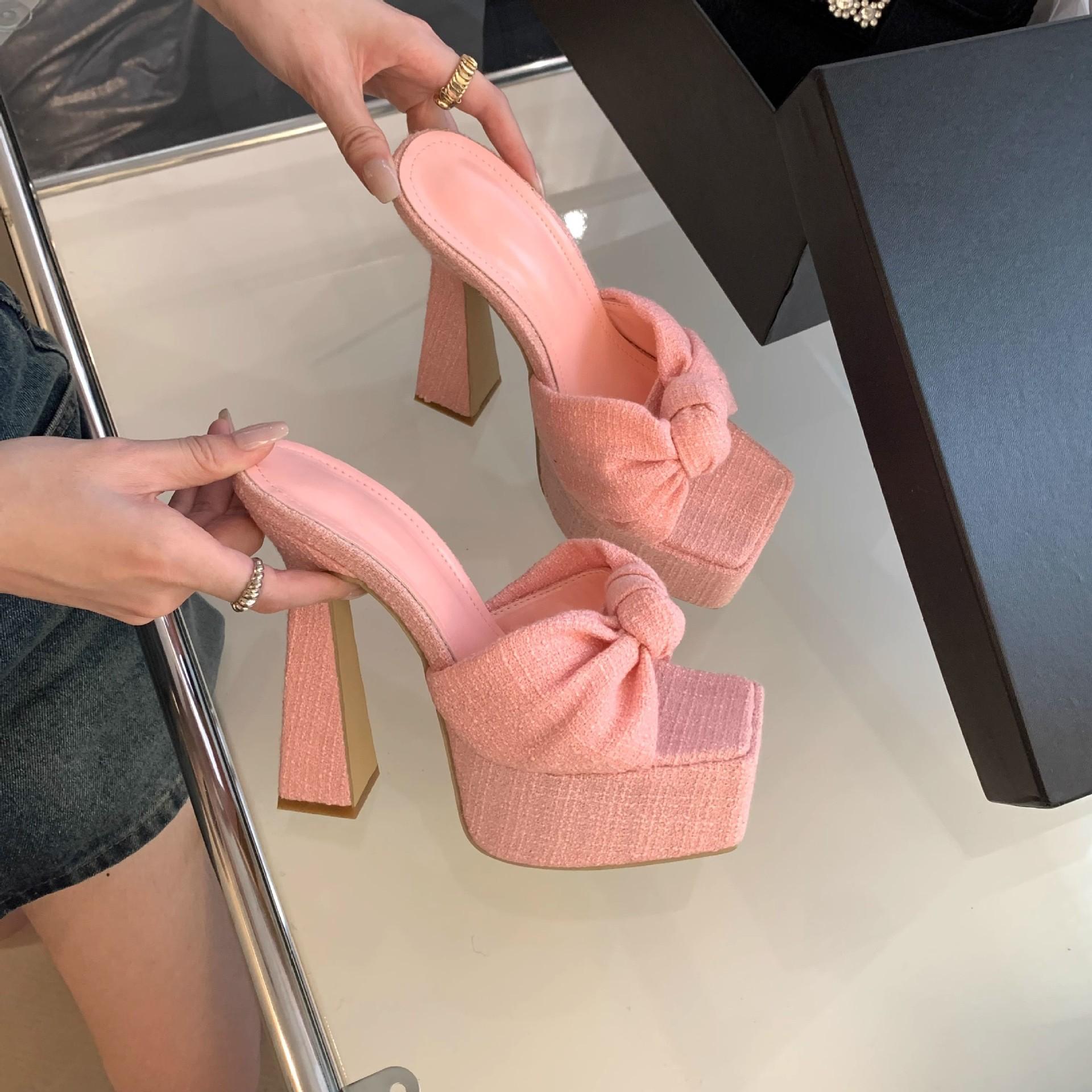 

Лето 2025 года, новый стиль, однотонные женские тапочки большого размера с толстым каблуком и квадратной головкой 42 розовый