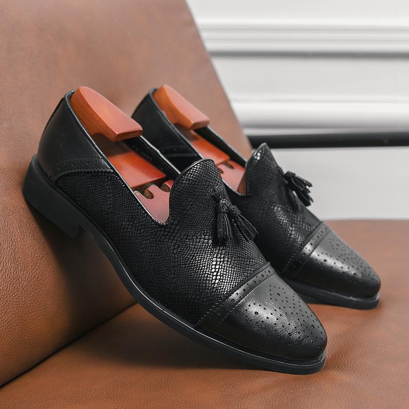 Британские гравированные маленькие кожаные туфли Брок с бахромой повседневные обувь парикмахера ленивые туфли 38