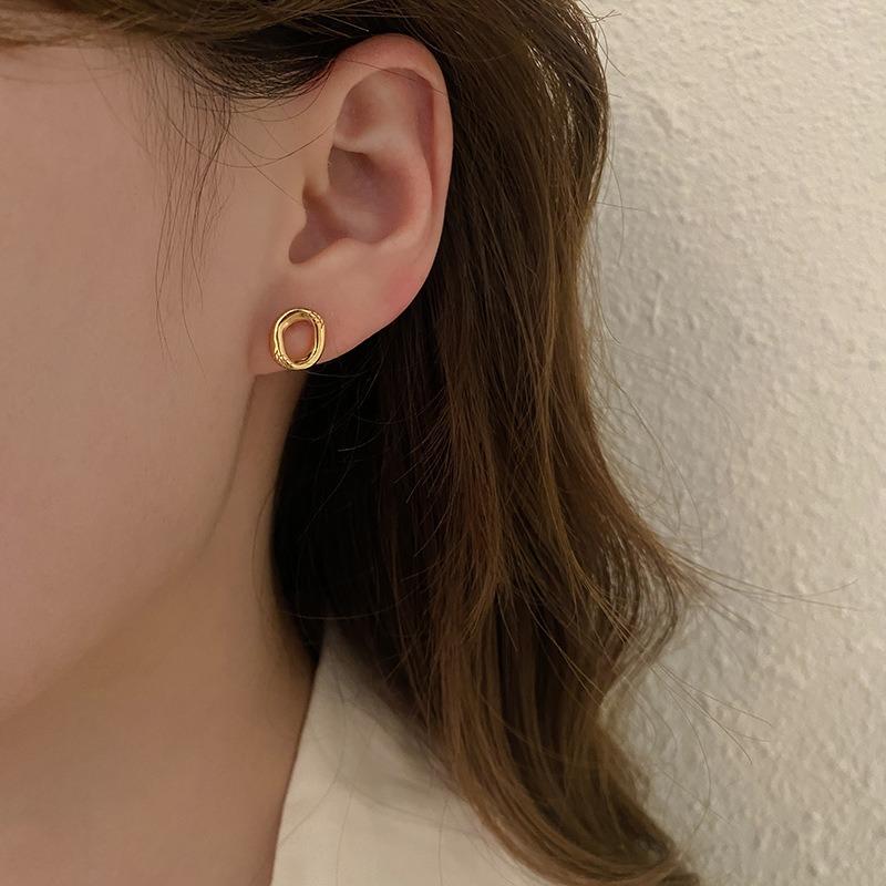 Classic Simple Irregular Ellipse Little Stud Earrings for Women Cute Temperament Stainless Steel Korea Fashion Jewelry Accessory