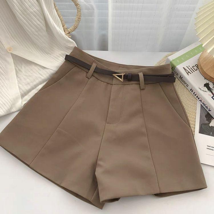 Spring 2025 Women's Apricot Belted Wide-Leg A-Line Suit Shorts - Versatile and Slimming Casual Outerwear