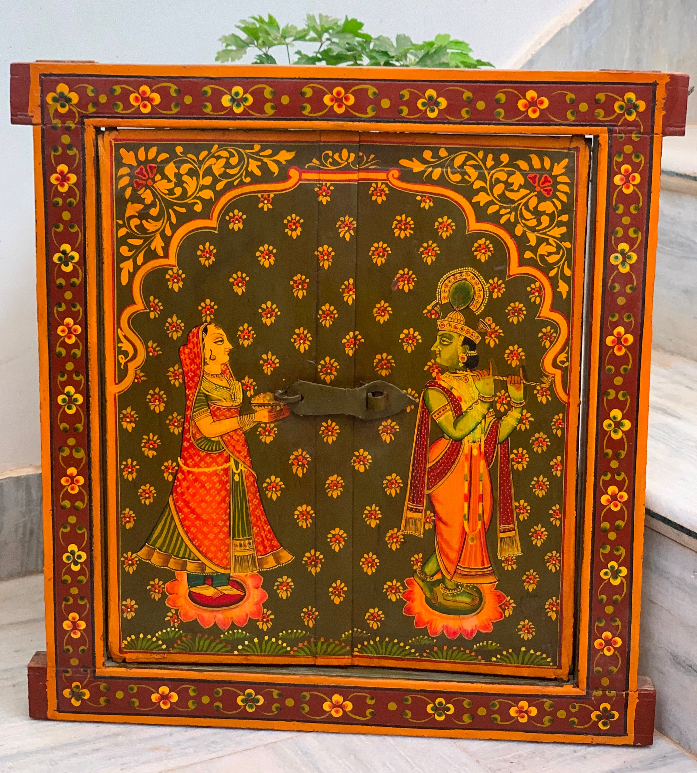Handmade Radha Krishna Painted Wooden Window: Religious Jharokha Decor разноцветный