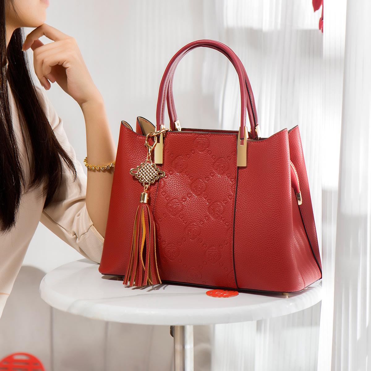 Wedding Mom s Handbag 2024 Spring/Summer New Bridal Bag Large Capacity Women s Versatile Shoulder Crossbody Bag красный