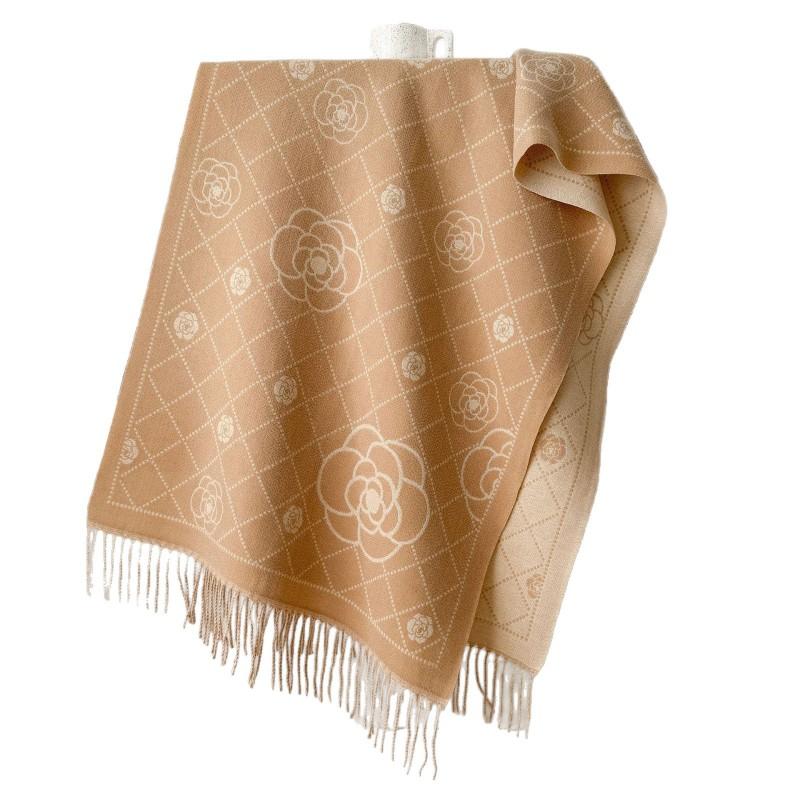 Double-Sided Jacquard Wool Blend Shawl With Camellia Motif Women Winter Warm Fashion Wrap Scarf