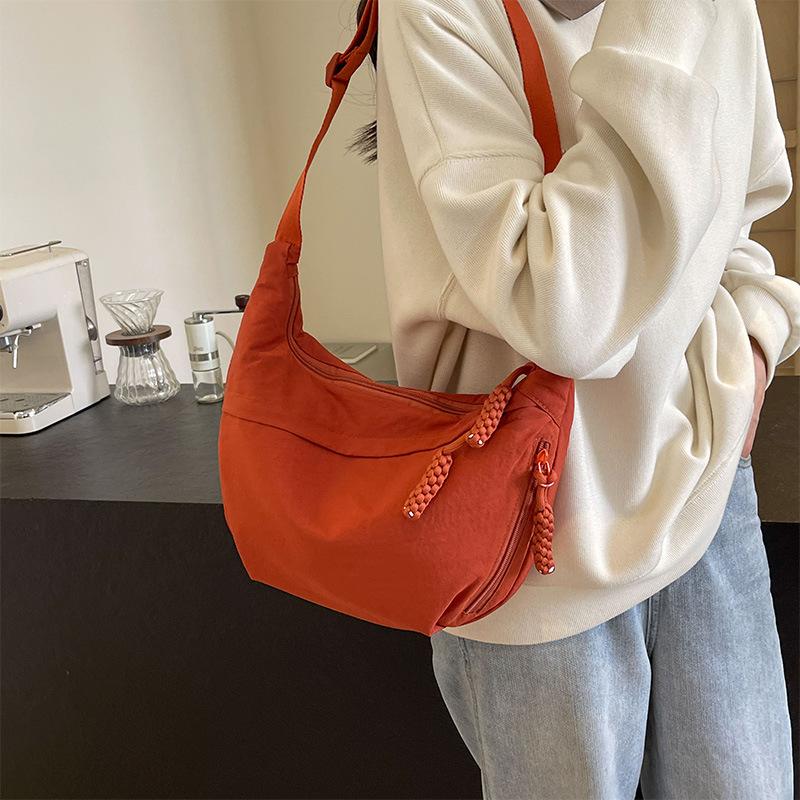 Simple Solid Color Dumpling Bag Relaxing and Pleated Shoulder Bag for Women  Summer Large Capacity Crossbody Bag Nylon Lightweight Cloth