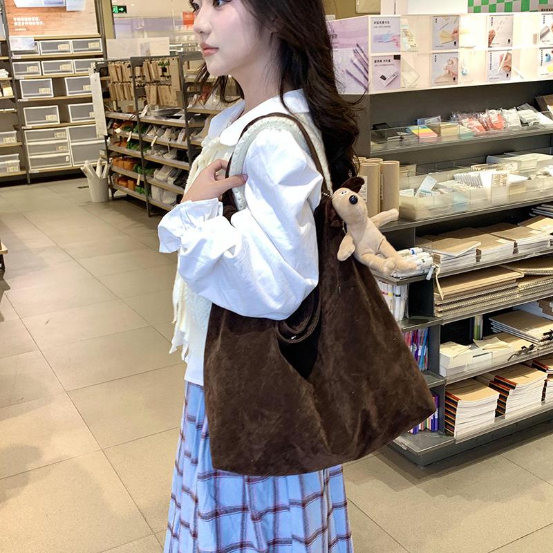 Retro Large-capacity Tote Bag, New Niche Casual Shoulder Bag, Commuter Crossbody Storage Duffle Bag