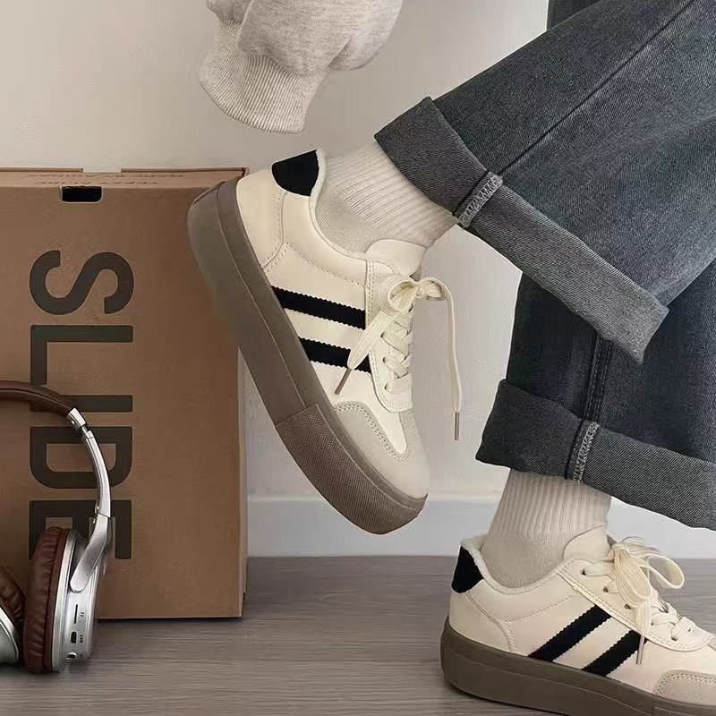 Versatile German training shoes for women in spring and summer 2025 thick soled white shoes  casual sports board shoes