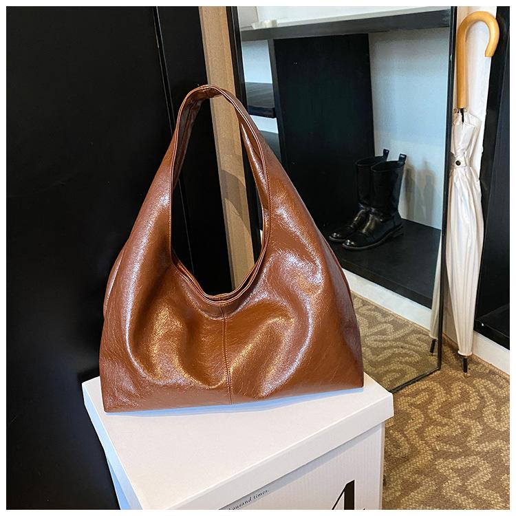 

Сумка большой вместимости женская осенне-зимняя новая универсальная на плечо сумка для покупок простая повседневная сумка-тоут коричневый