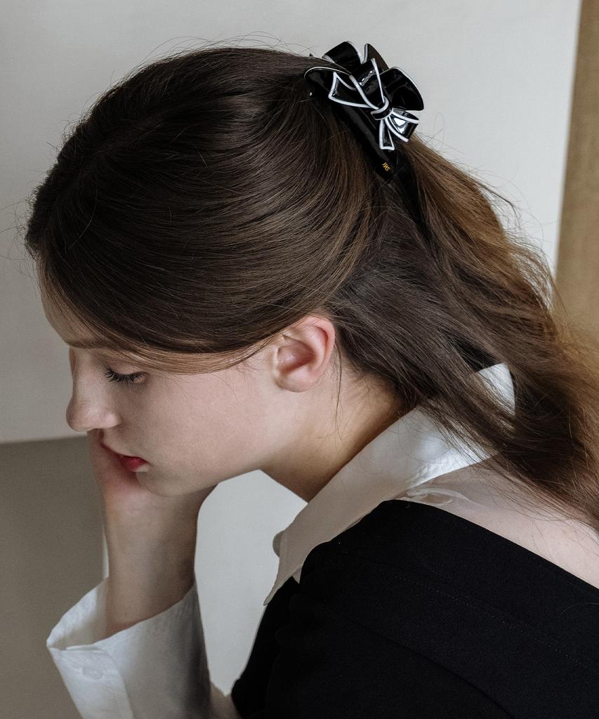 Has En011 Double Color Edge Ribbon Hair Clip (2Colors)