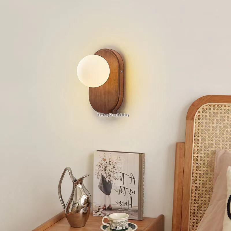 Wabi-sabi Japanische Massivholz-Wandleuchte: Minimalistische Nachttisch- und Eingangsleuchte.