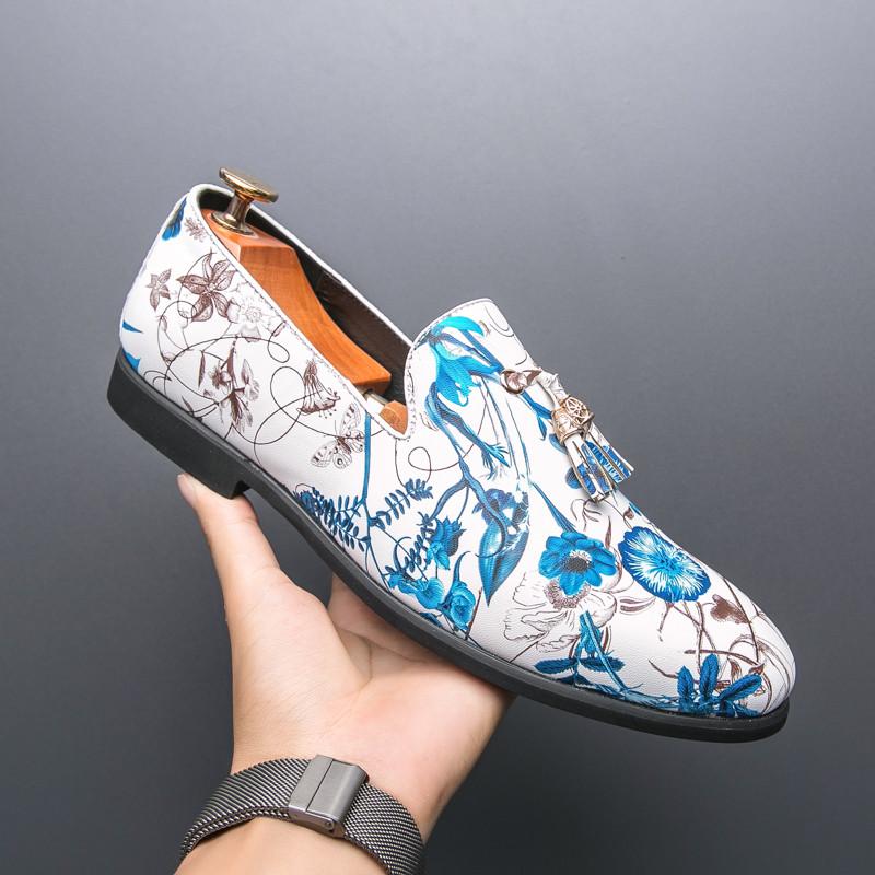 Men's Pointed Printed Pattern Tassels Slip On Patent Leather Dress Casual Shoes Wedding Dress Business Homecoming Footwear