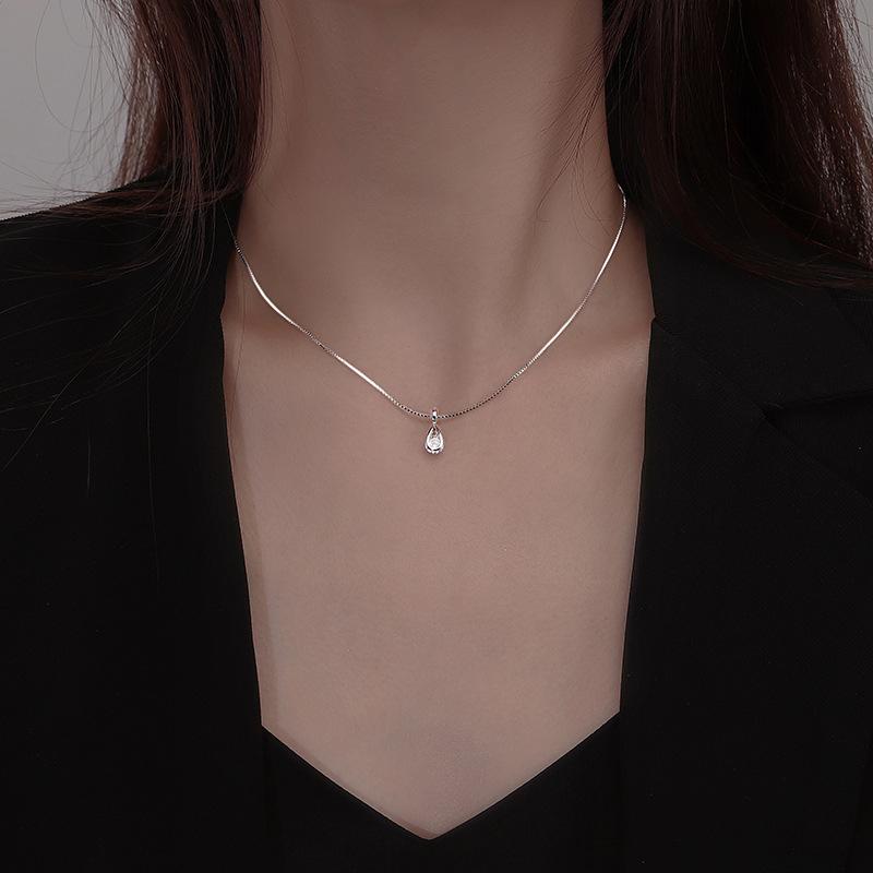 S925 Sterling Silver Necklace French Romantic Temperament Gentle Goddess Tears Pendant Clavicle Chain Creative Smart Water Drop Necklace