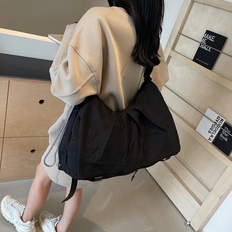 Nyl Solid Color Zipper Large Capacity Simple Hobos Shoulder Bags 2026 High Quality Daily Commute Casual Ccise Crossbody Bags