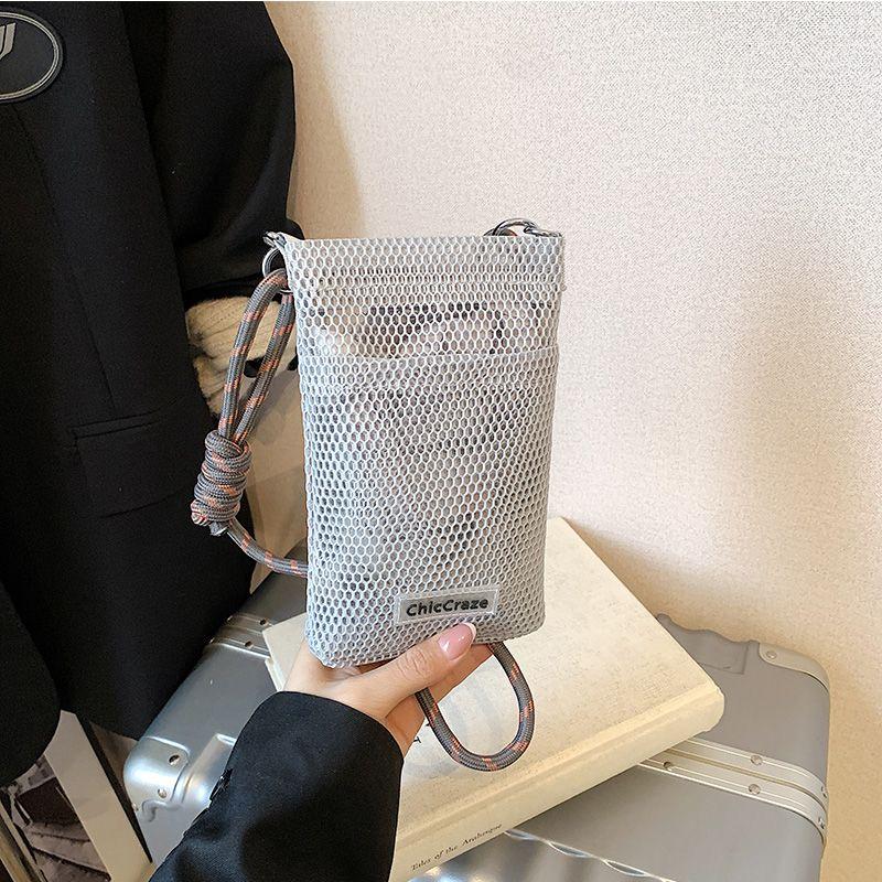 

Sweet Fresh Mobile Phone Bag Women 2025 Summer New Hollow Shoulder Bag Shoulder Mesh Portable Storgage Bag