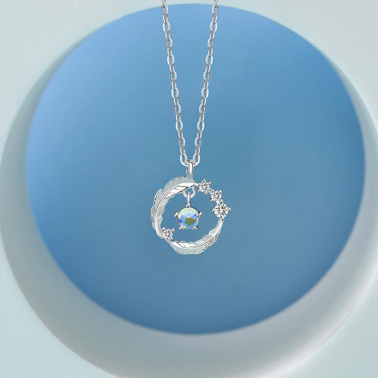 Moonstone Feather Pendant Necklace - Stylish Short Clavicle Chain for Women
