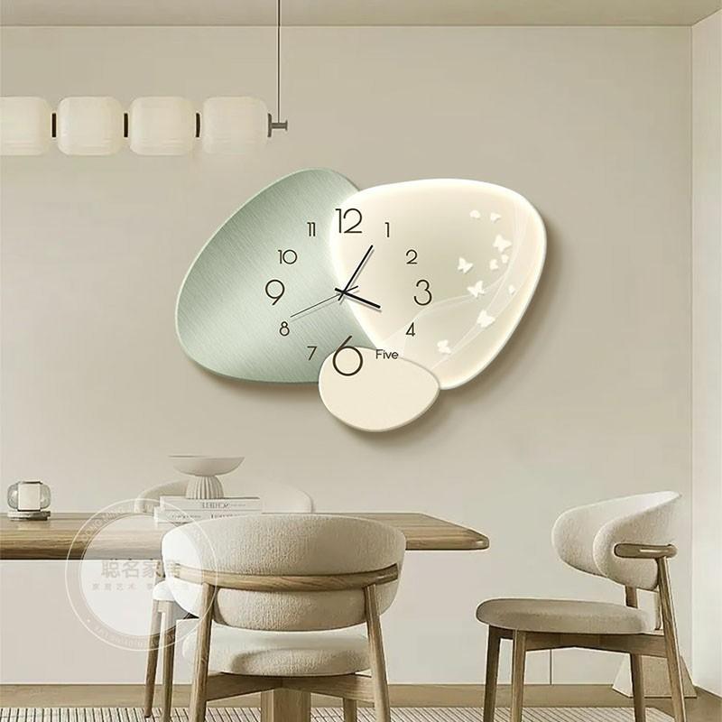 Modern Luxury Wall Clock Silent Quartz Clock for Dining Room Living Room Creative Artistic Metal Home Decor Kitchen Wall Art