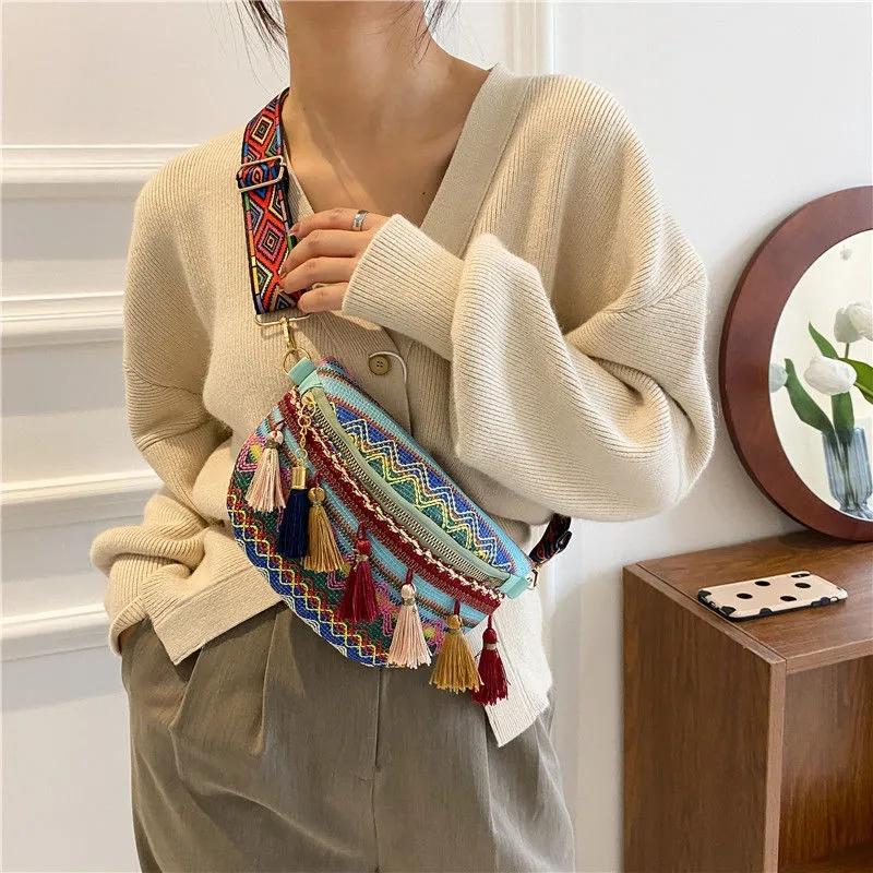 WTEMPO Ethnic Style Embroidered Tassel Waist Bags Casual Versatile Zipper Crossbody Single Shoulder Bags