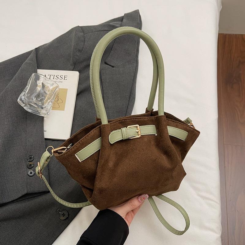 Autumn and winter niche suede bag women's new versatile messenger bag fashion handbag small bag