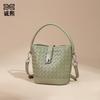 Simple and Trendy Solid Color Hand-carried Bucket Bag Casual Versatile Shoulder Oblique Span Bag Fashionable Woven Women's Bag