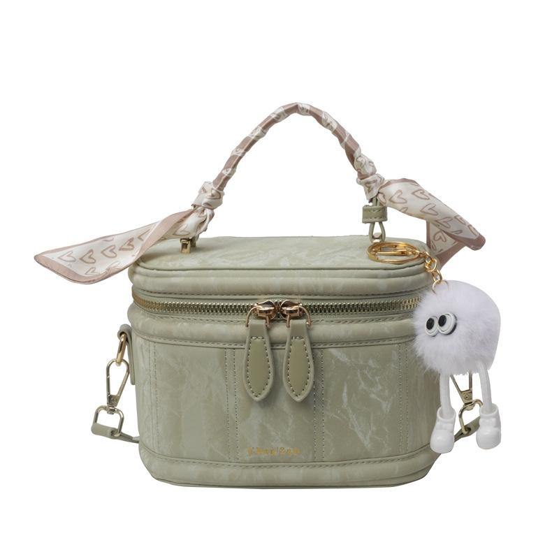 This Is A Stylish Single-shoulder Small Square Bag and A Niche Crossbody Bucket Bag