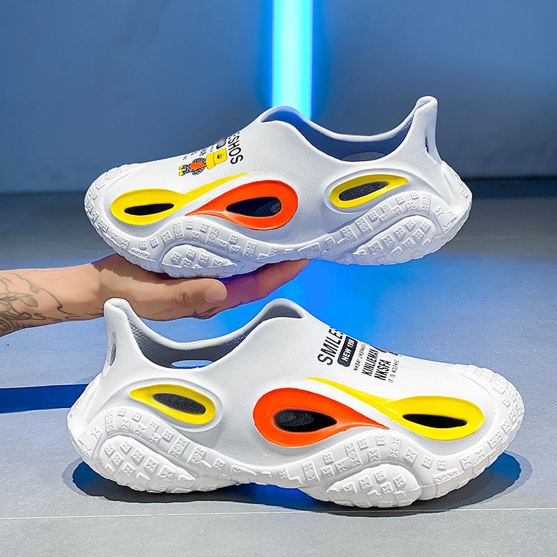 

Hole shoes men s summer stepping on shit feeling outside wear non-slip sports driving bag head slippers wear-resistant deodorant beach sandals 38 белый