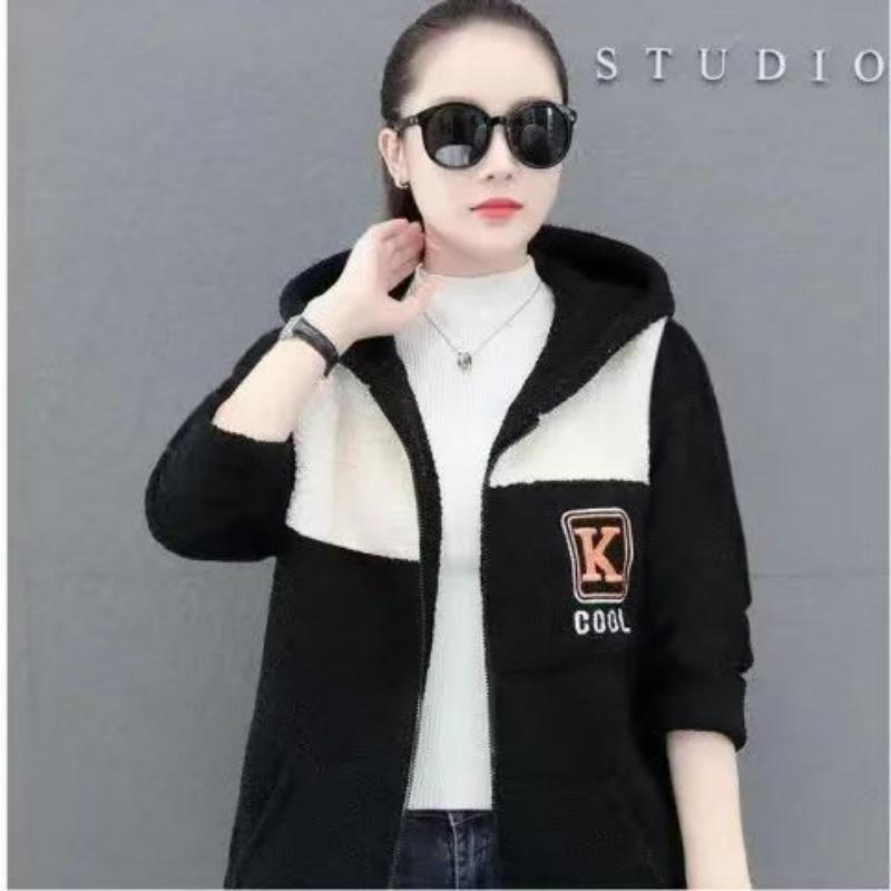

Women s Korean Style Embroidered Color-block Jacket - Autumn/Winter Lambswool with Leather-like Fur and Thick Fleece L чорний
